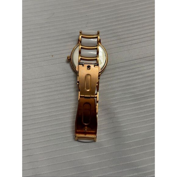 Anne Klein Women’s Watch White Gold Band 2672 Needs Battery - Picture 3 of 5